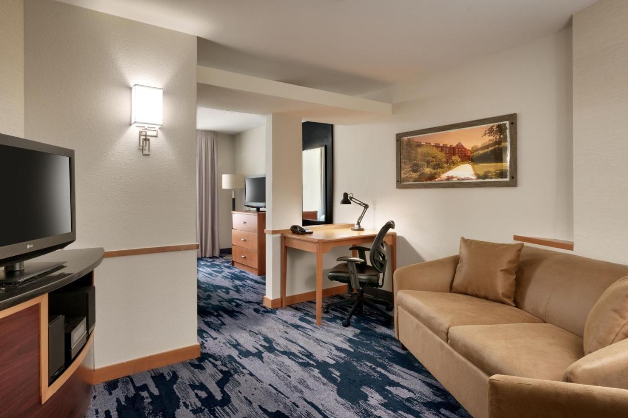 Fairfield Inn & Suites By Marriott Tallahassee Central Экстерьер фото